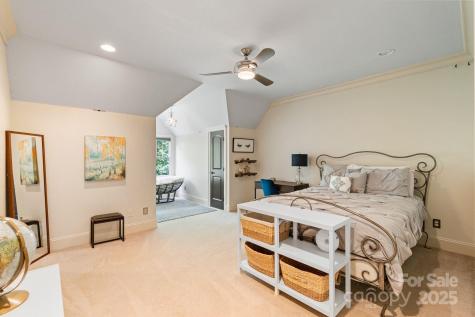 8534 Highgrove Street Charlotte NC 28277