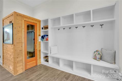 8534 Highgrove Street Charlotte NC 28277