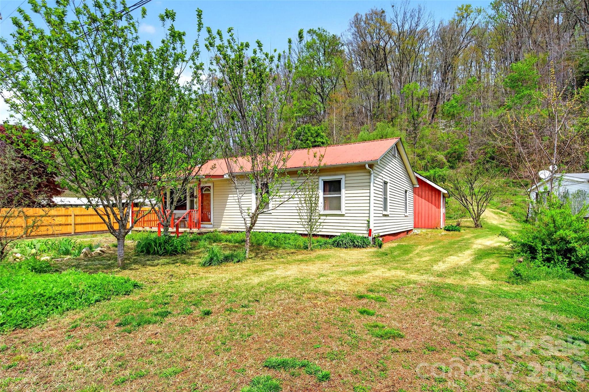 522 Old Us 70 Highway W Old Fort NC 28762