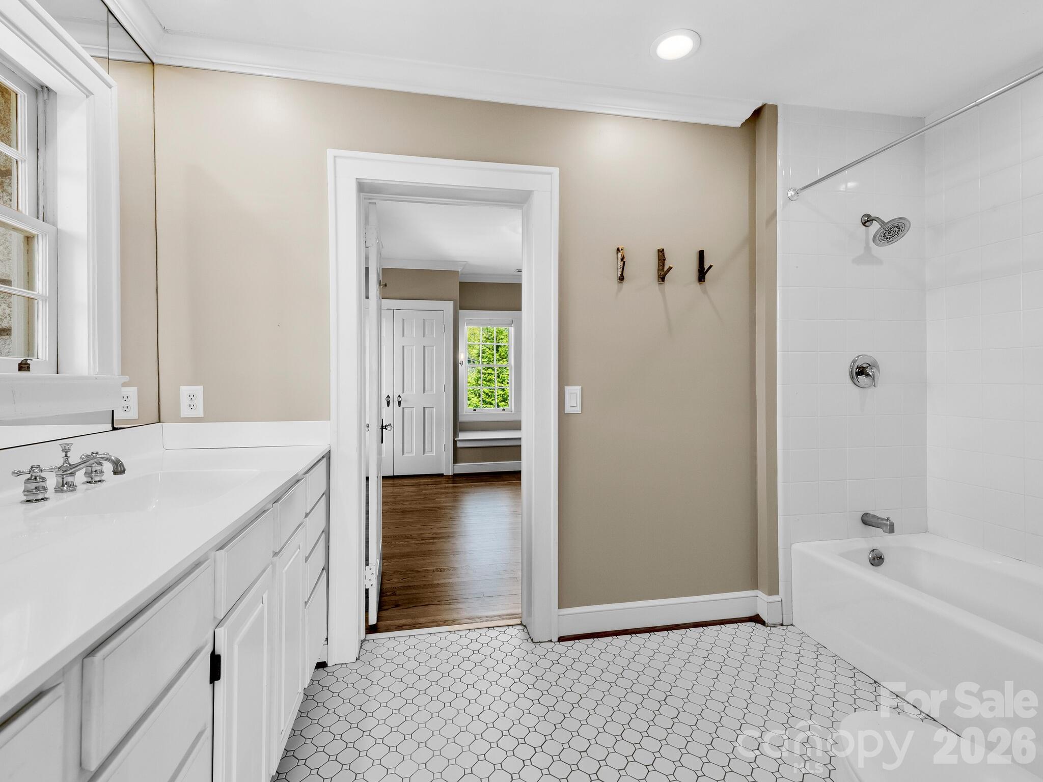 41 Malvern Walk Asheville NC 28806