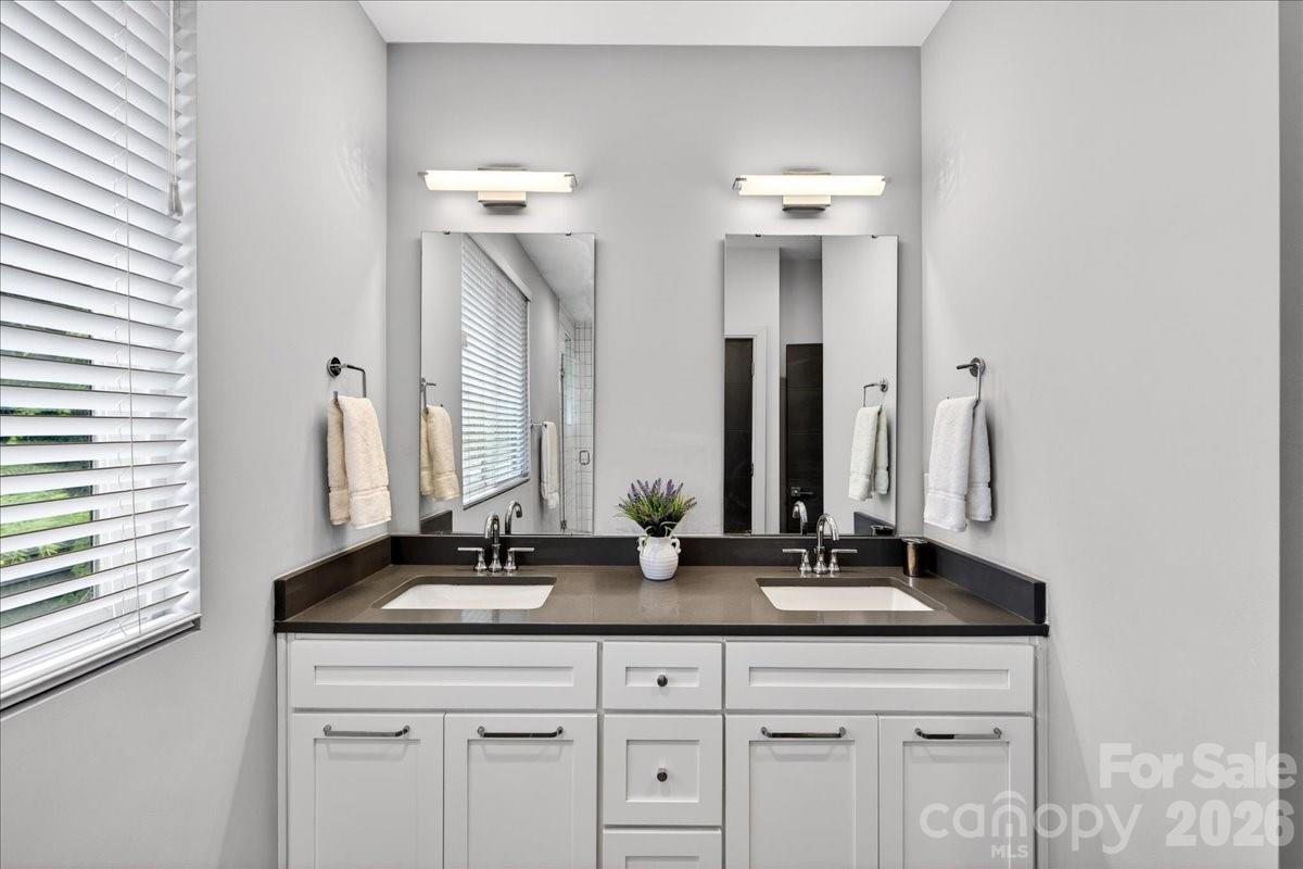 241 Domain Way Charlotte NC 28203