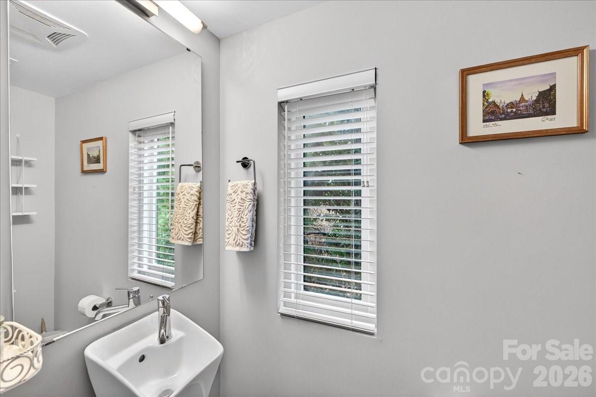241 Domain Way Charlotte NC 28203