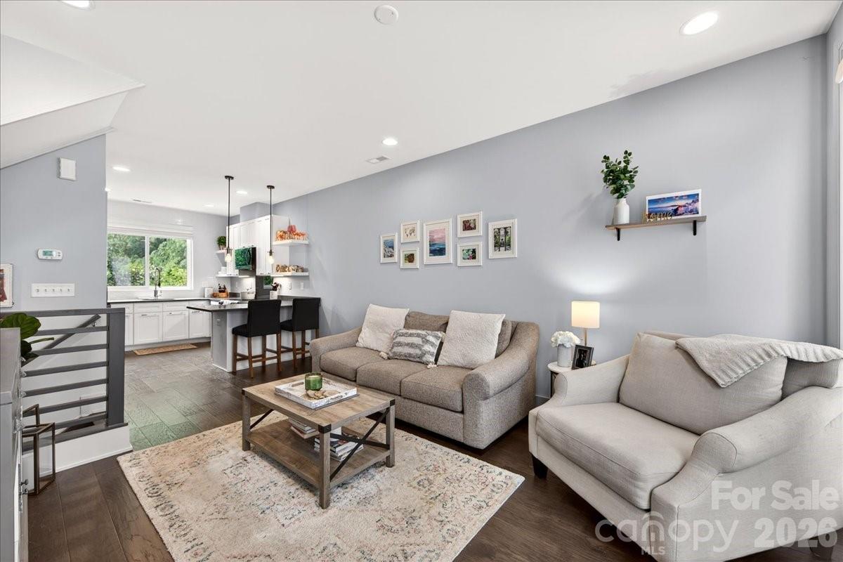 241 Domain Way Charlotte NC 28203