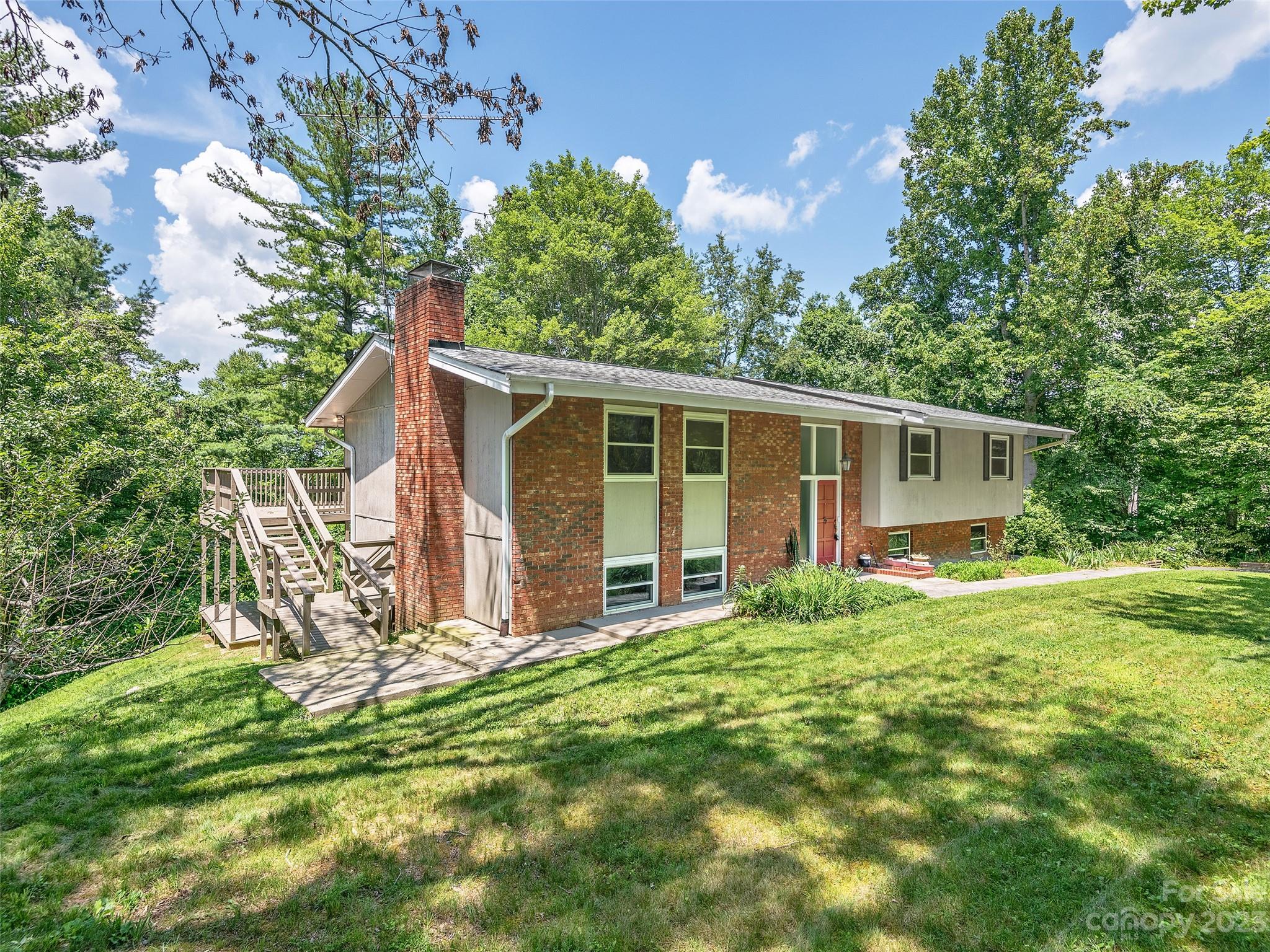 111 E Wonder Road Leicester NC 28748