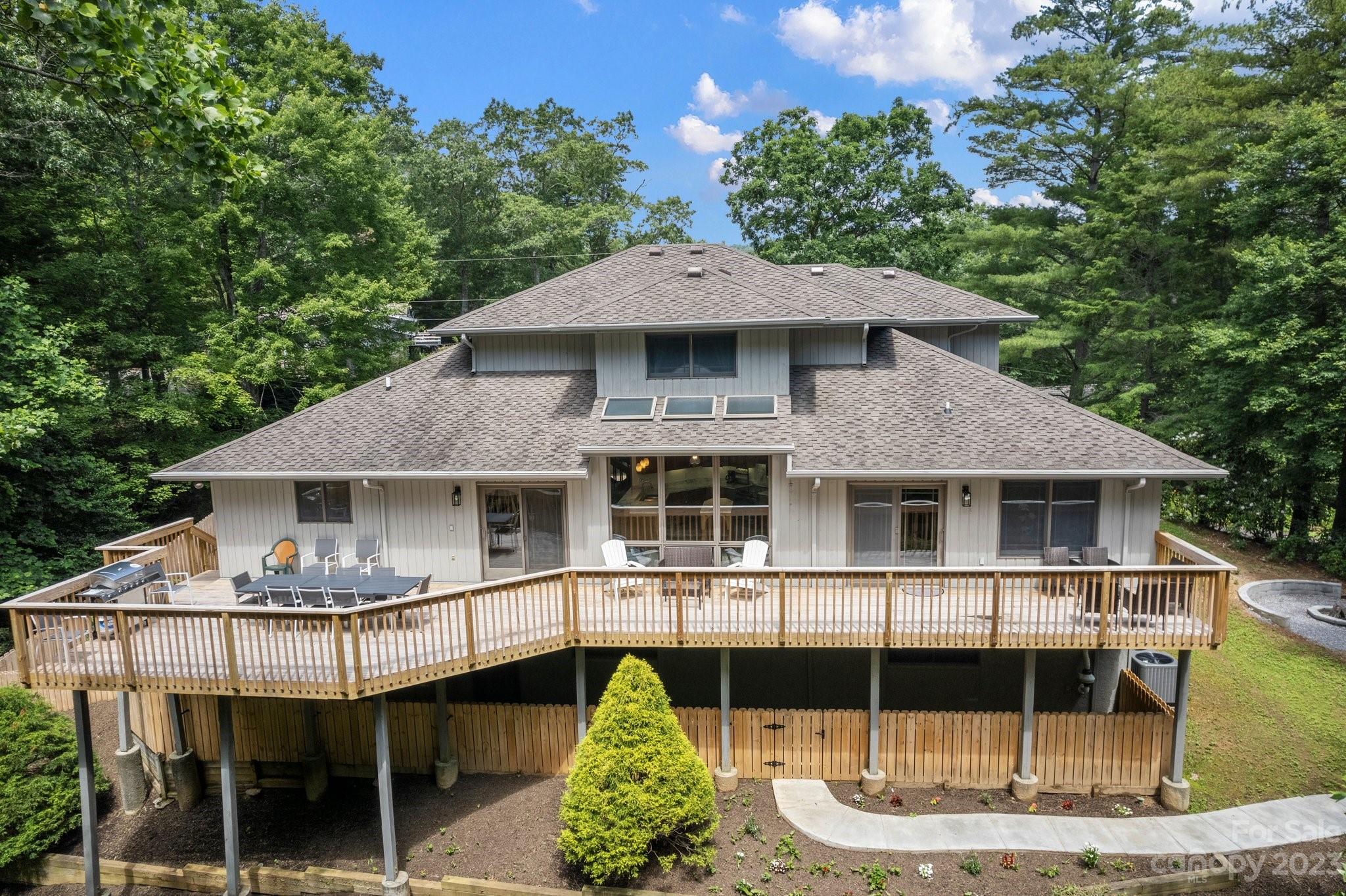 7 Azalea Lane Spruce Pine NC 28777