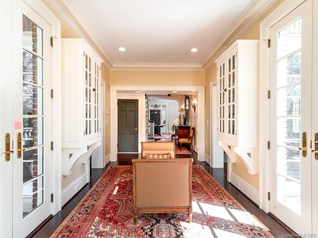 2610 Selwyn Avenue Charlotte NC 28209