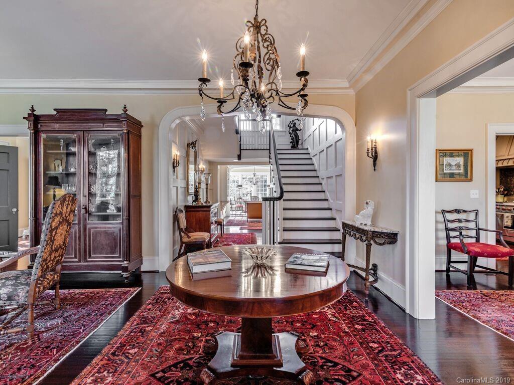 2610 Selwyn Avenue Charlotte NC 28209