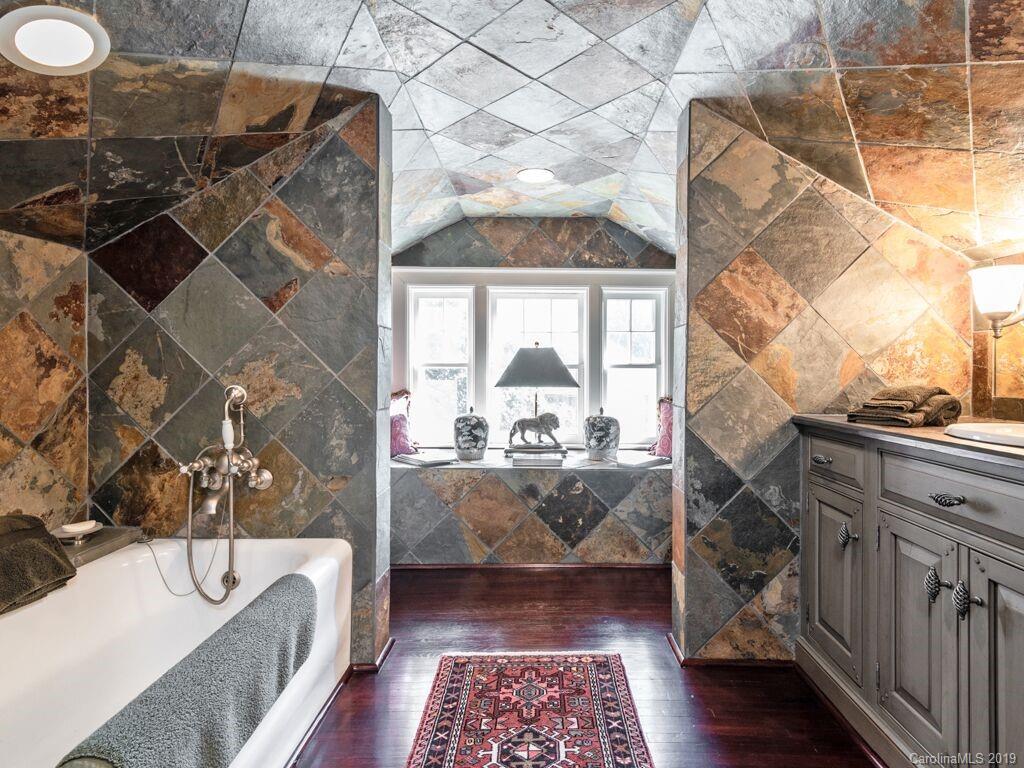 2610 Selwyn Avenue Charlotte NC 28209