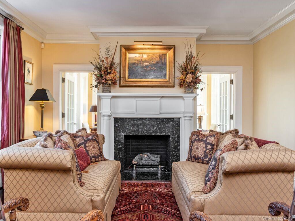 2610 Selwyn Avenue Charlotte NC 28209