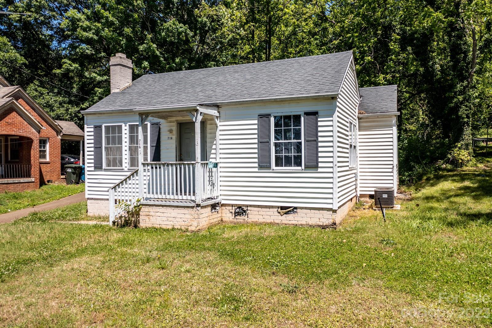 716 7th Avenue SW Hickory NC 28602