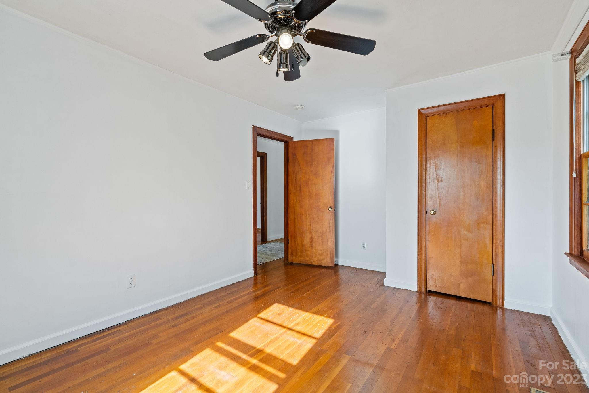 25 Oak Hill Road Candler NC 28715
