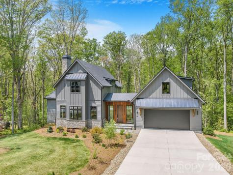 25 Ted Linn Drive Fairview NC 28730