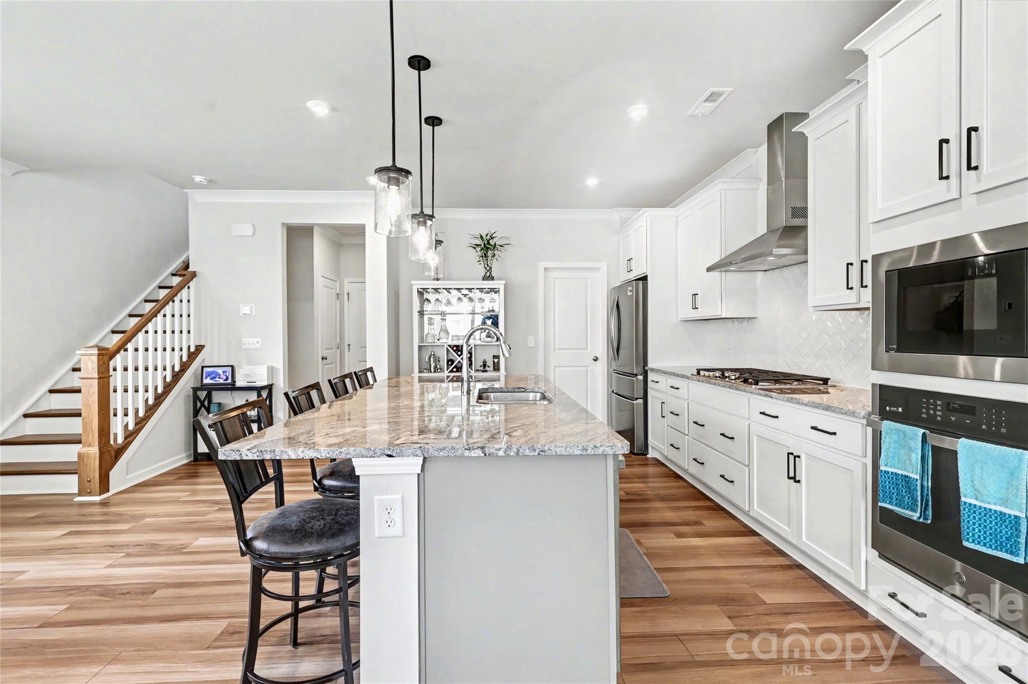 106 Renny Alley Charlotte NC 28217