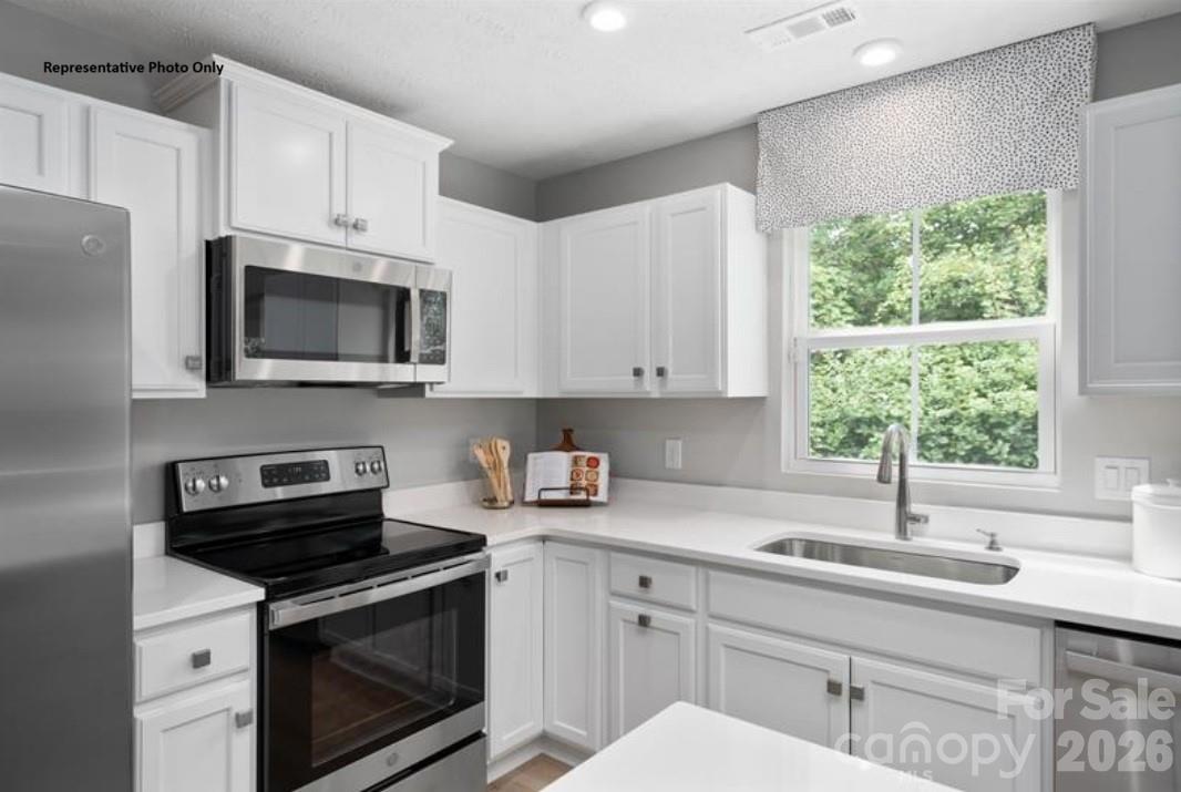1021 Pemberley Street Lancaster SC 29720