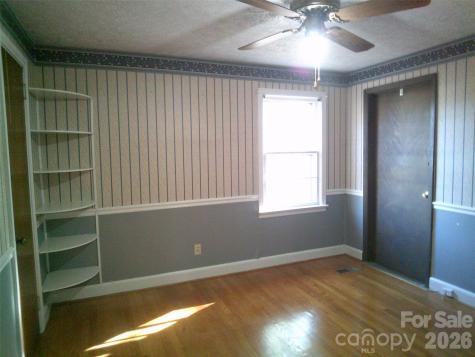 1303 W Dixon Boulevard Shelby NC 28152