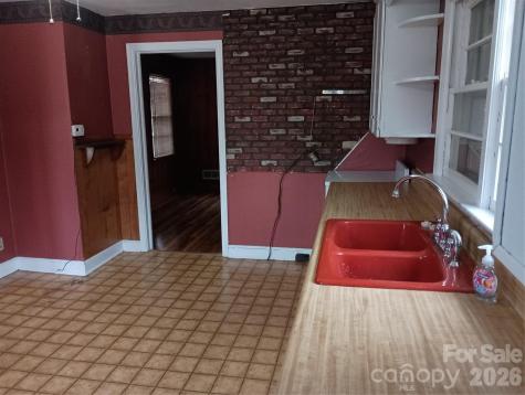 1303 W Dixon Boulevard Shelby NC 28152
