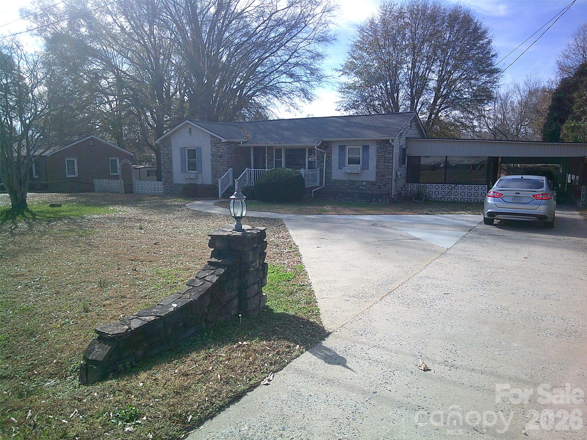 1303 W Dixon Boulevard Shelby NC 28152