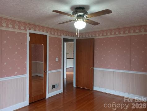 1303 W Dixon Boulevard Shelby NC 28152
