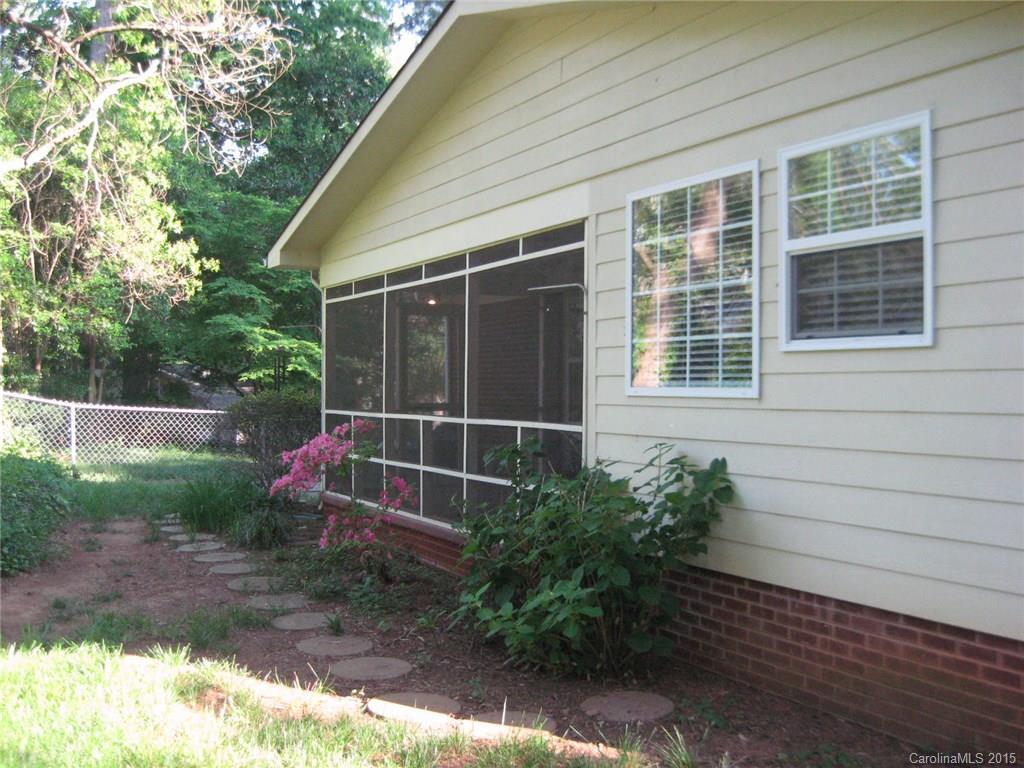915 Camborne Place Charlotte NC 28210