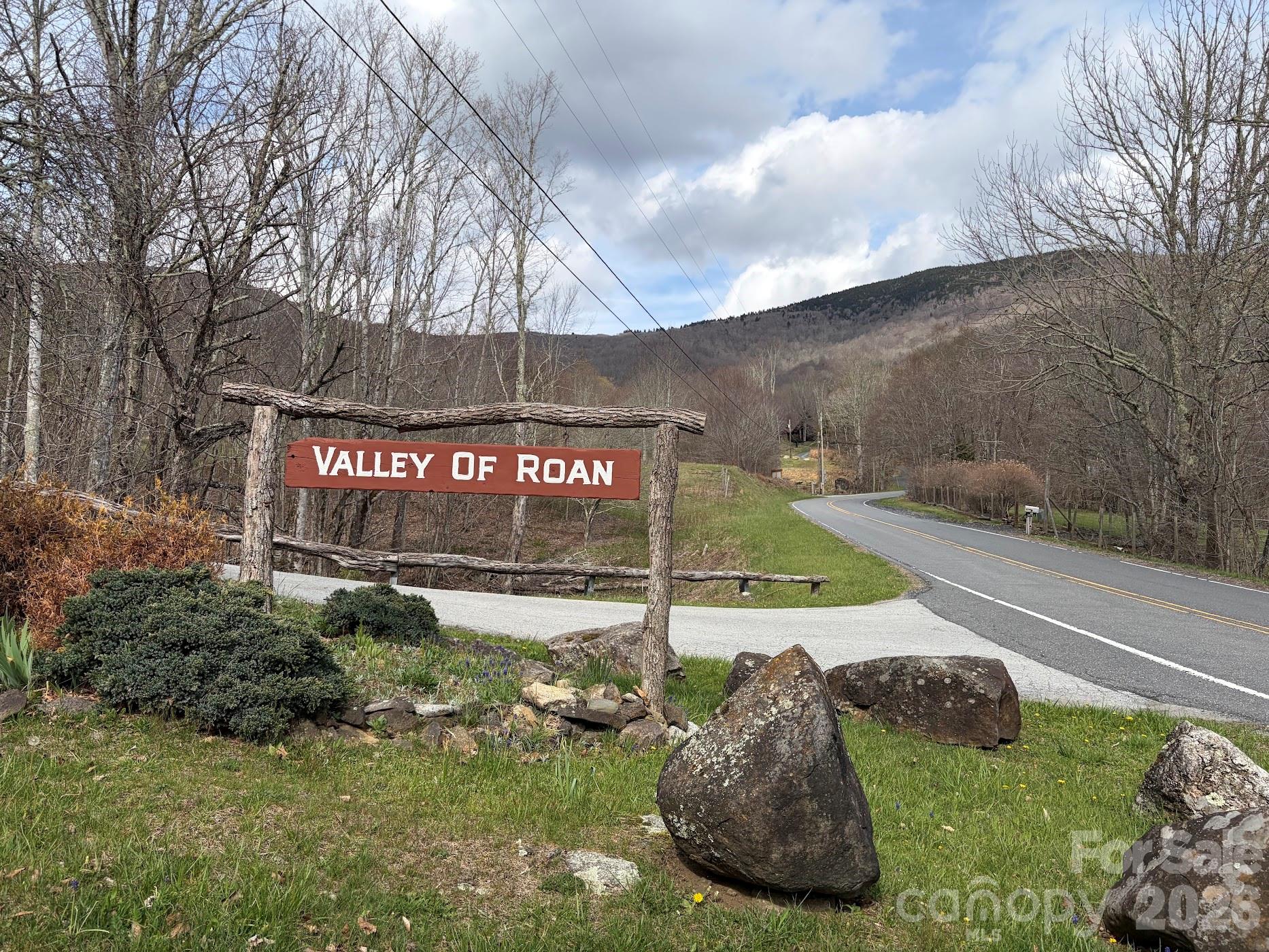 155 Mule Trail Drive Bakersville NC 28705