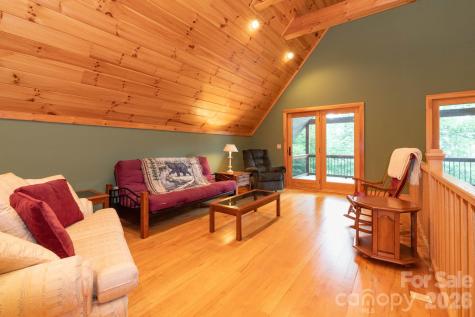 155 Mule Trail Drive Bakersville NC 28705