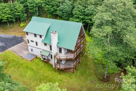 155 Mule Trail Drive Bakersville NC 28705