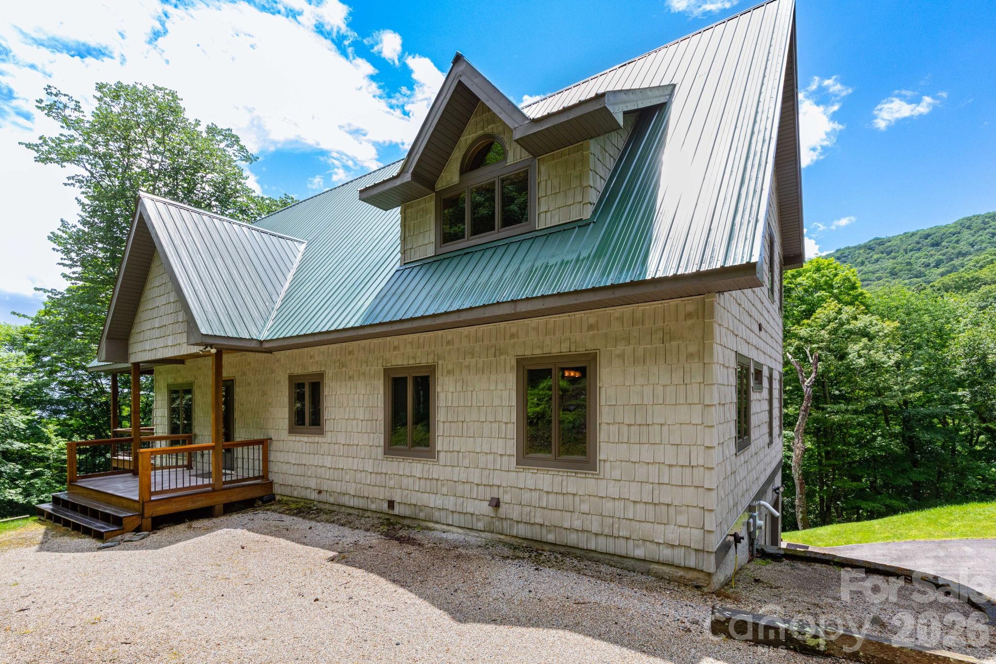 155 Mule Trail Drive Bakersville NC 28705
