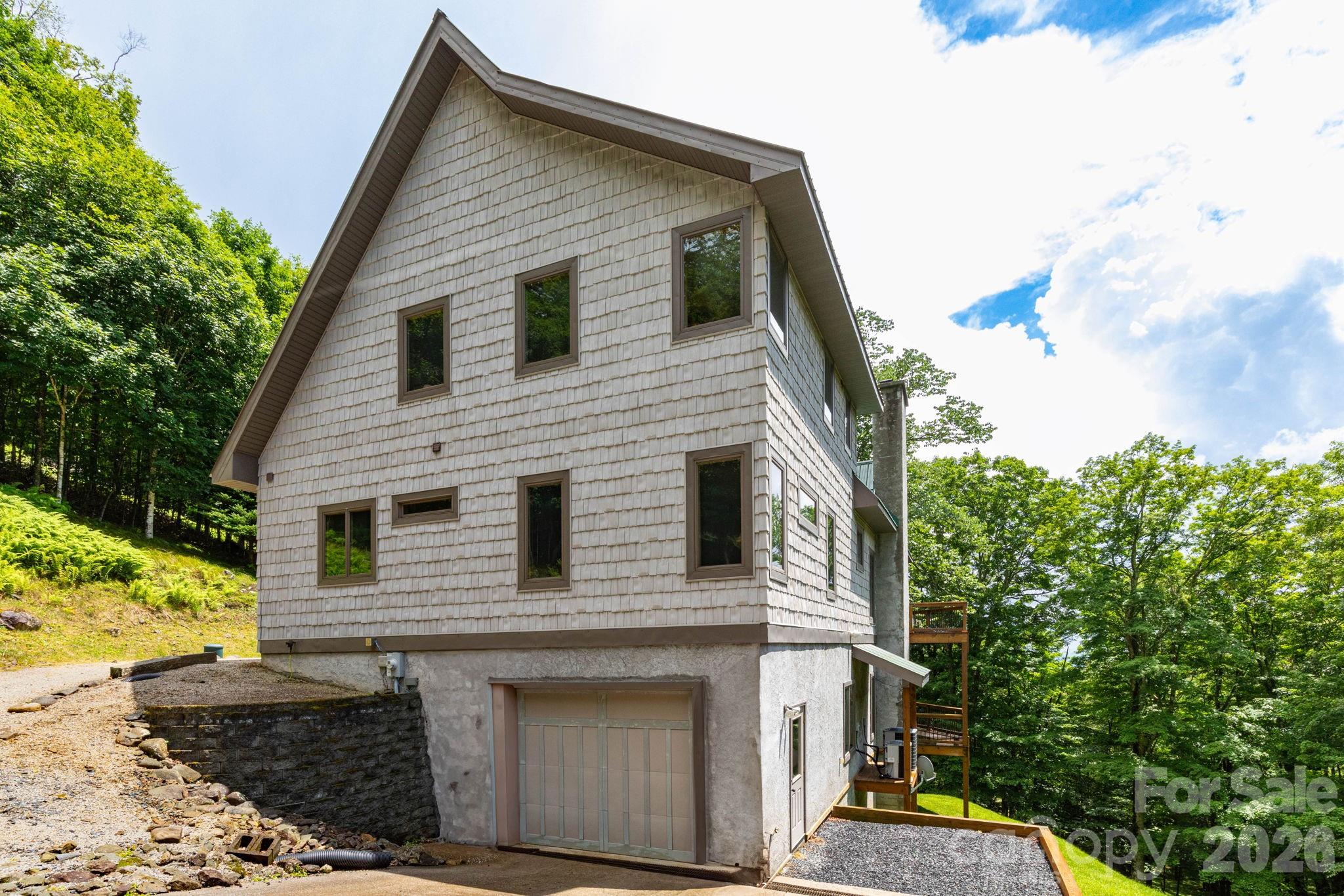 155 Mule Trail Drive Bakersville NC 28705