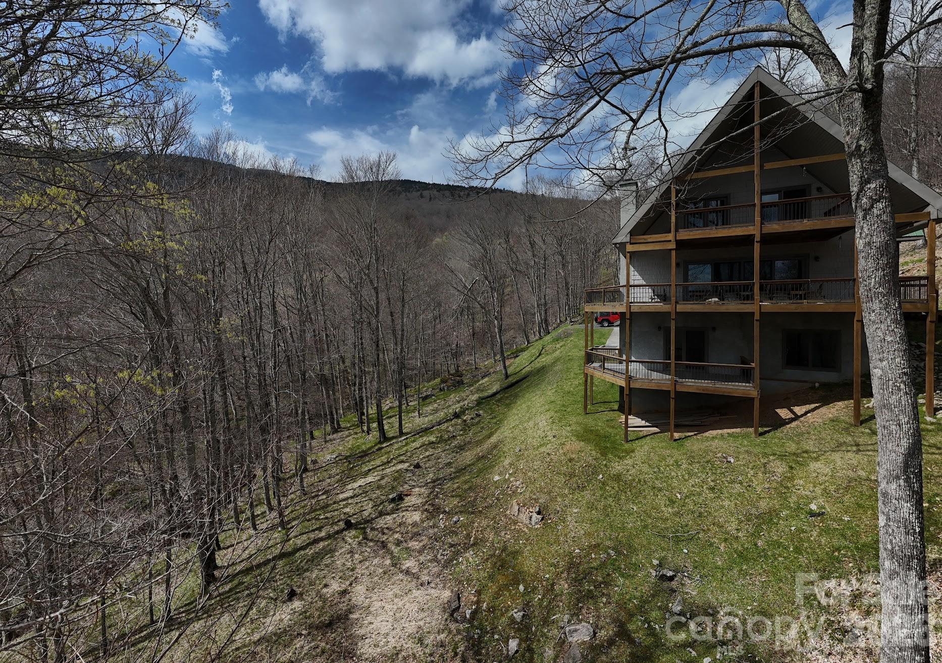 155 Mule Trail Drive Bakersville NC 28705