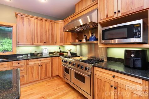 155 Mule Trail Drive Bakersville NC 28705