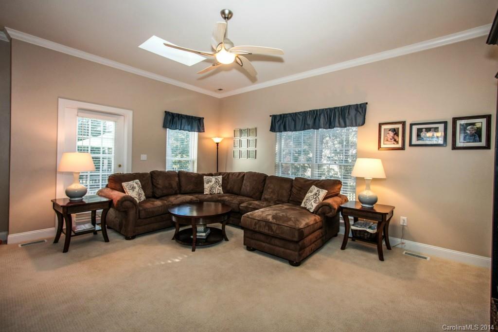 3307 Moores Glen Drive Charlotte NC 28209