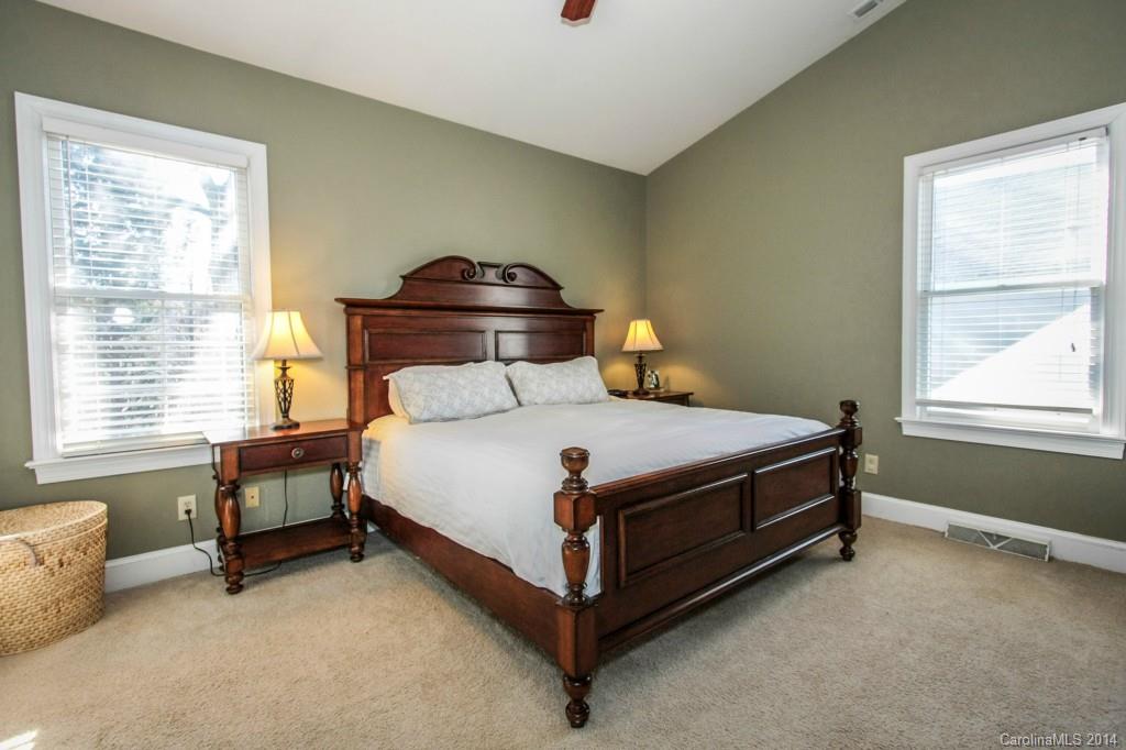 3307 Moores Glen Drive Charlotte NC 28209