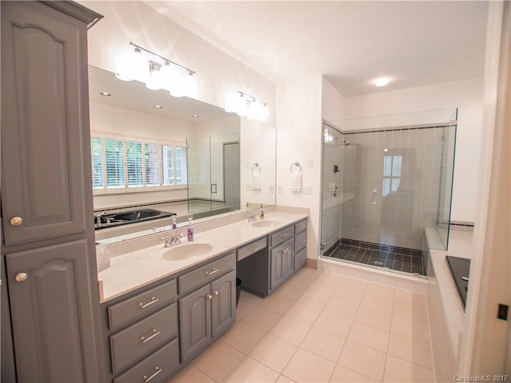 5517 Camelot Drive Charlotte NC 28270