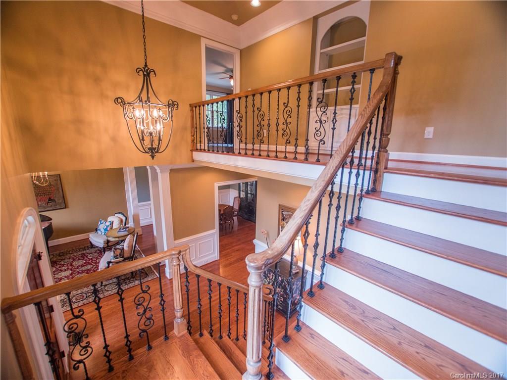 5517 Camelot Drive Charlotte NC 28270
