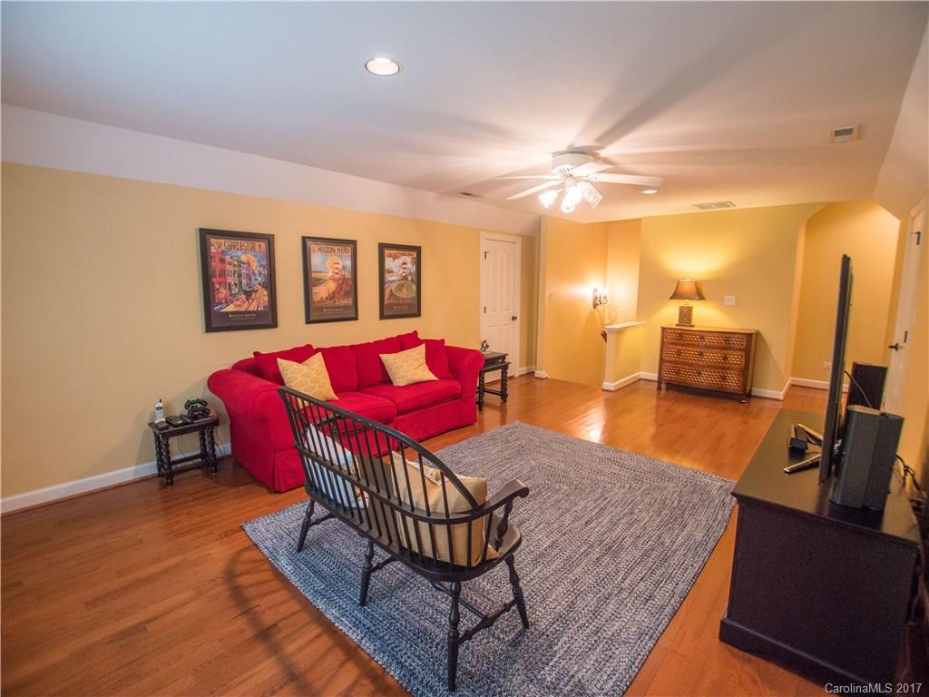 5517 Camelot Drive Charlotte NC 28270