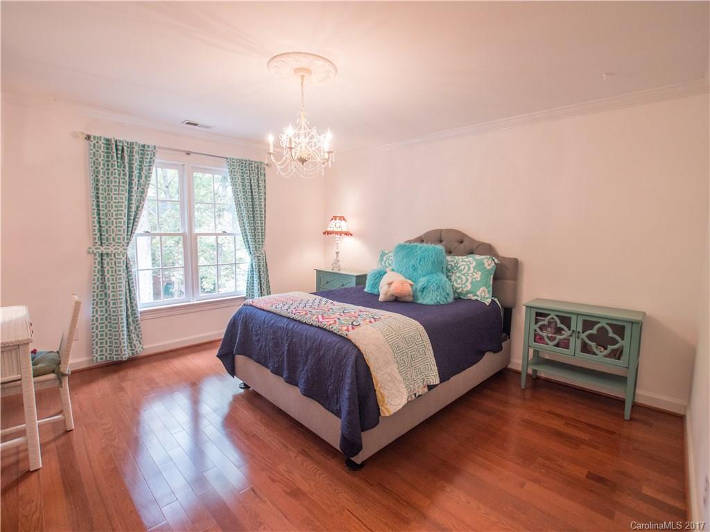5517 Camelot Drive Charlotte NC 28270