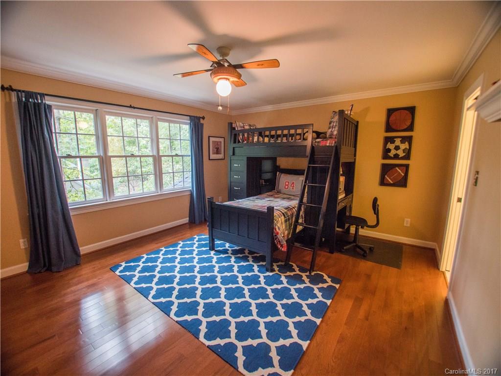 5517 Camelot Drive Charlotte NC 28270