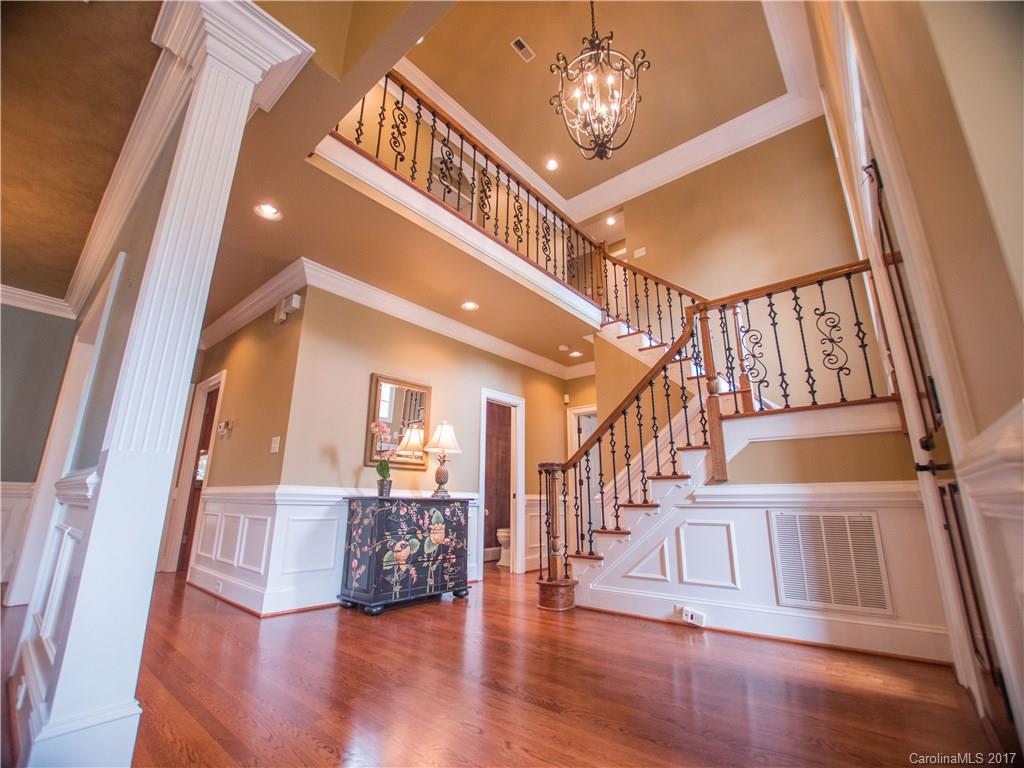5517 Camelot Drive Charlotte NC 28270