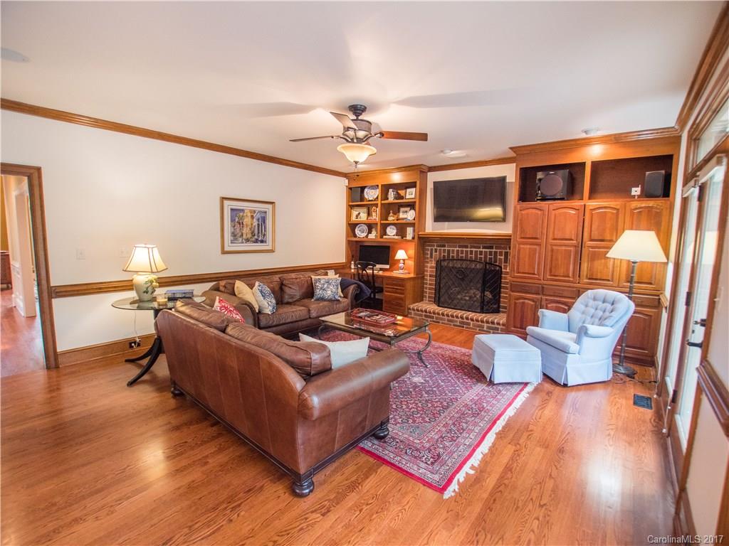 5517 Camelot Drive Charlotte NC 28270