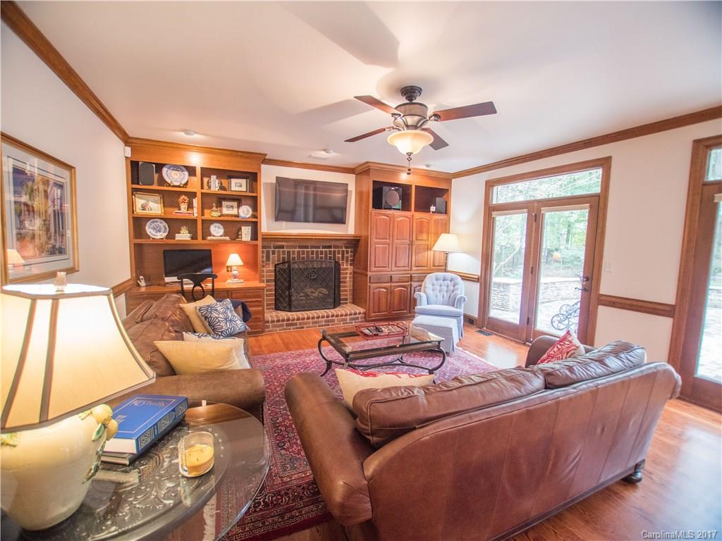 5517 Camelot Drive Charlotte NC 28270