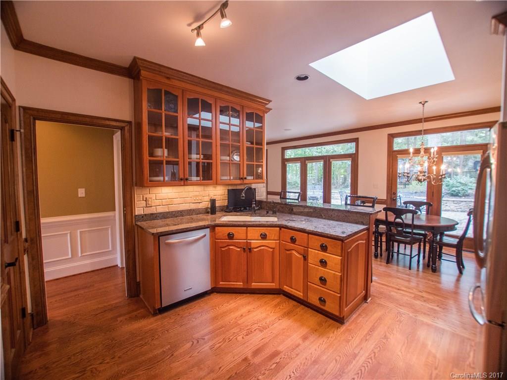 5517 Camelot Drive Charlotte NC 28270