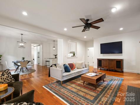 1343 Heathbrook Circle Asheville NC 28803