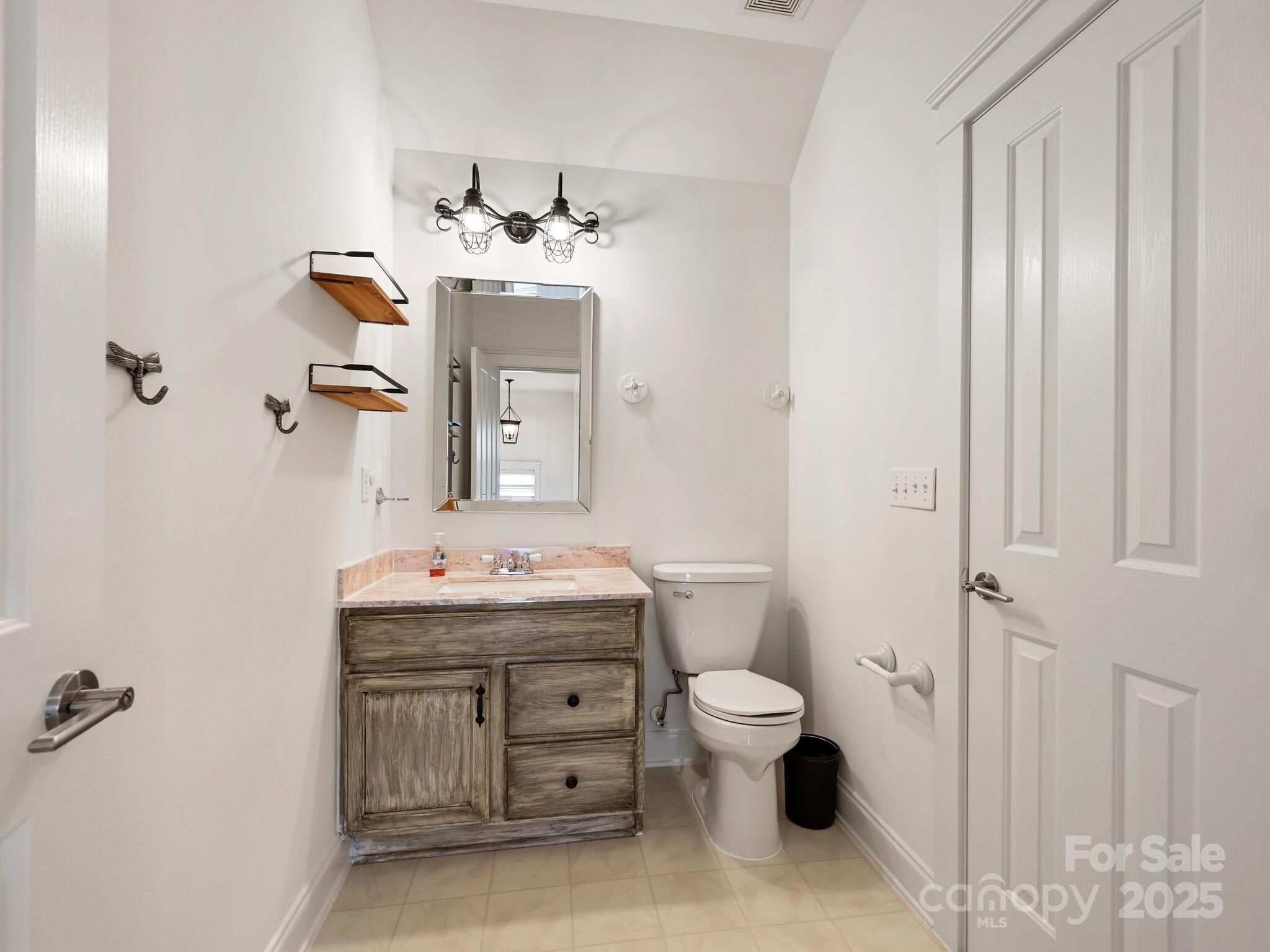 1343 Heathbrook Circle Asheville NC 28803