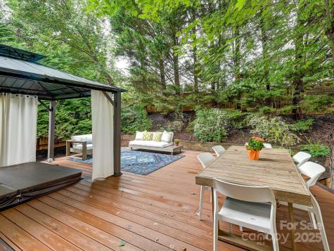 1343 Heathbrook Circle Asheville NC 28803