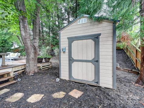 1343 Heathbrook Circle Asheville NC 28803