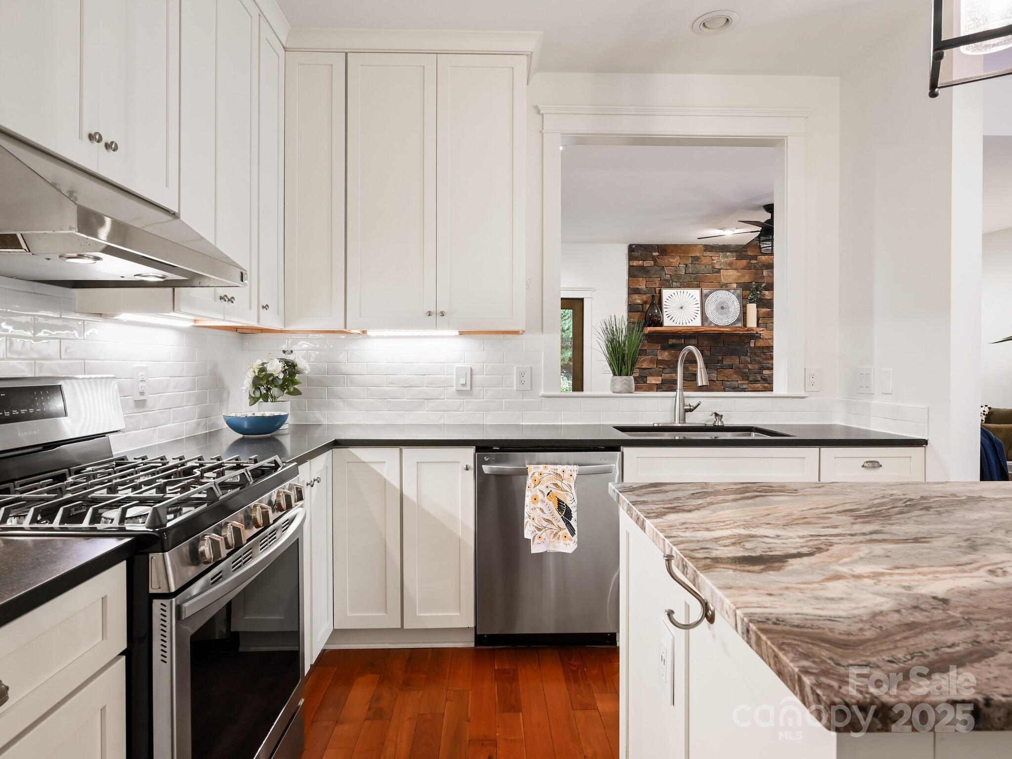 1343 Heathbrook Circle Asheville NC 28803