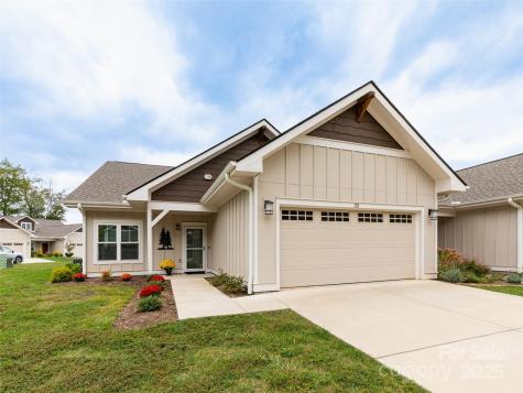 32 Cozy Cottage Way Arden NC 28704