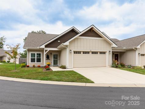 32 Cozy Cottage Way Arden NC 28704