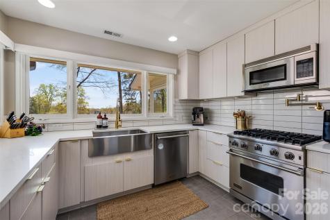 6 Pine Knoll Drive Lake Wylie SC 29710