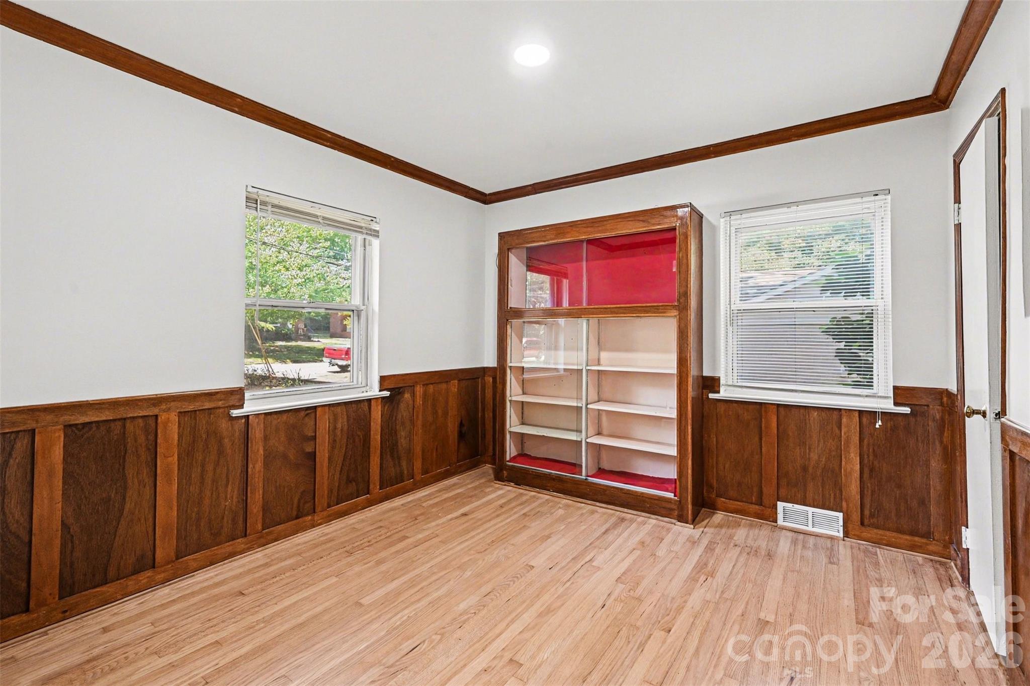 955 Hickory Nut Street Charlotte NC 28205